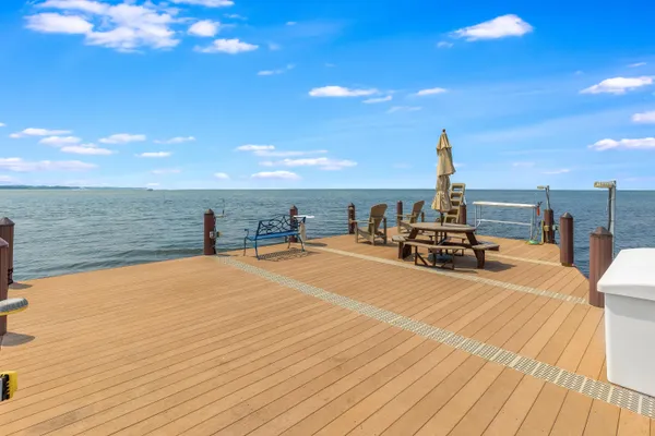 $15,000,000 | 4300 Breakwater Drive, Destin, FL 32541