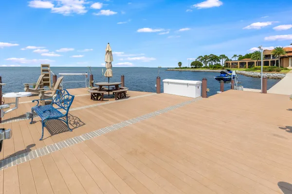 $15,000,000 | 4300 Breakwater Drive, Destin, FL 32541