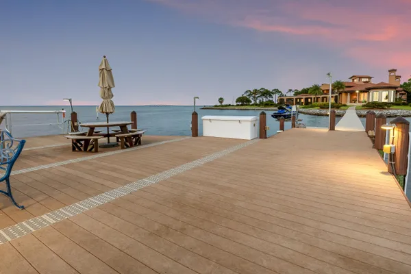 $15,000,000 | 4300 Breakwater Drive, Destin, FL 32541