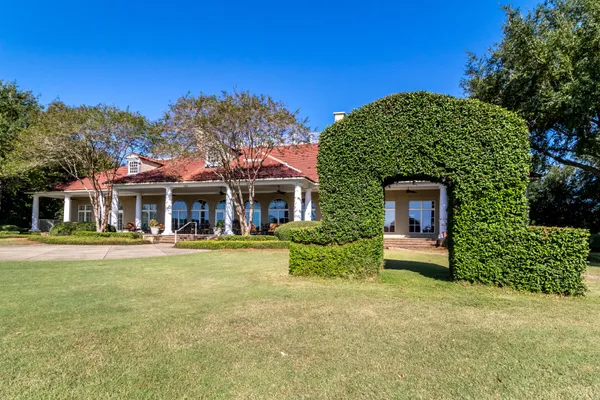 $15,000,000 | 4300 Breakwater Drive, Destin, FL 32541