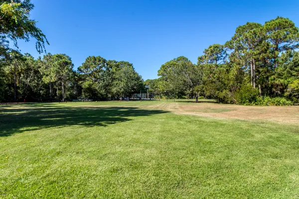 $15,000,000 | 4300 Breakwater Drive, Destin, FL 32541