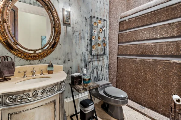 $15,000,000 | 4300 Breakwater Drive, Destin, FL 32541