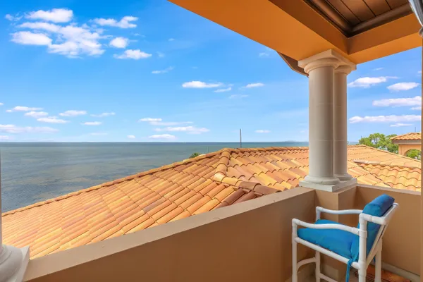 $15,000,000 | 4300 Breakwater Drive, Destin, FL 32541