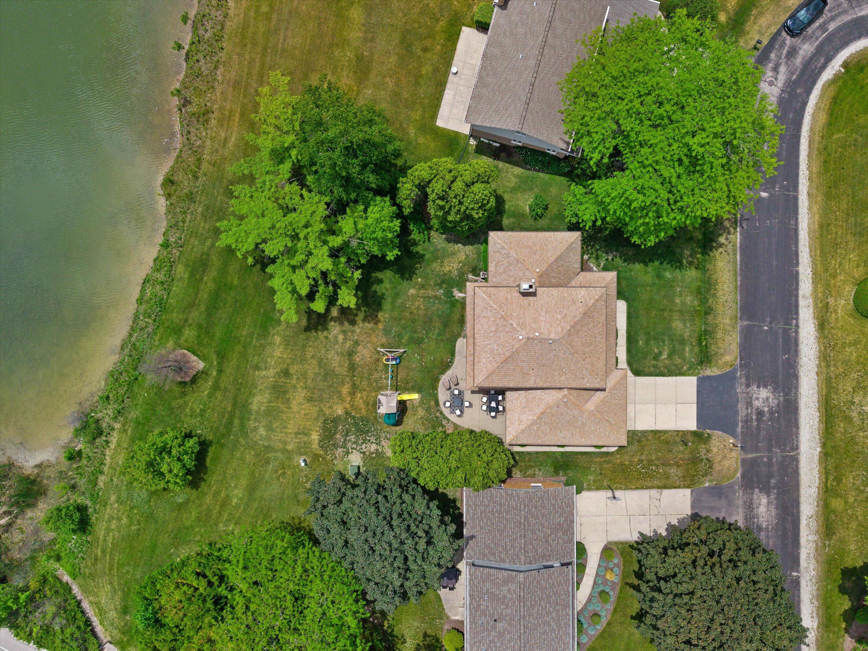 3 Shorewood Court Wind Point, WI 53402 - Photo 43 of 57 04-DJI_20260610122101_0126_D