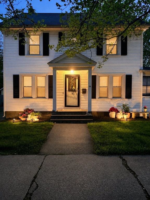14 Castle Street Springfield, MA 01118 - Photo 1 of 1