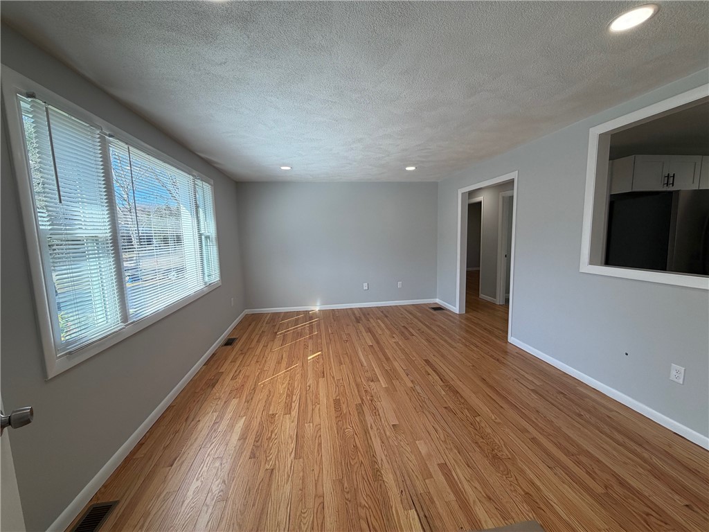 209 Hatchery Road, Unit 221 North Kingstown, RI 02852 - Photo 5 of 18