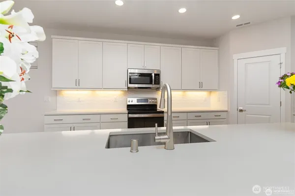 $3,699 | 8426 31st Place Northeast, Marysville, WA 98270