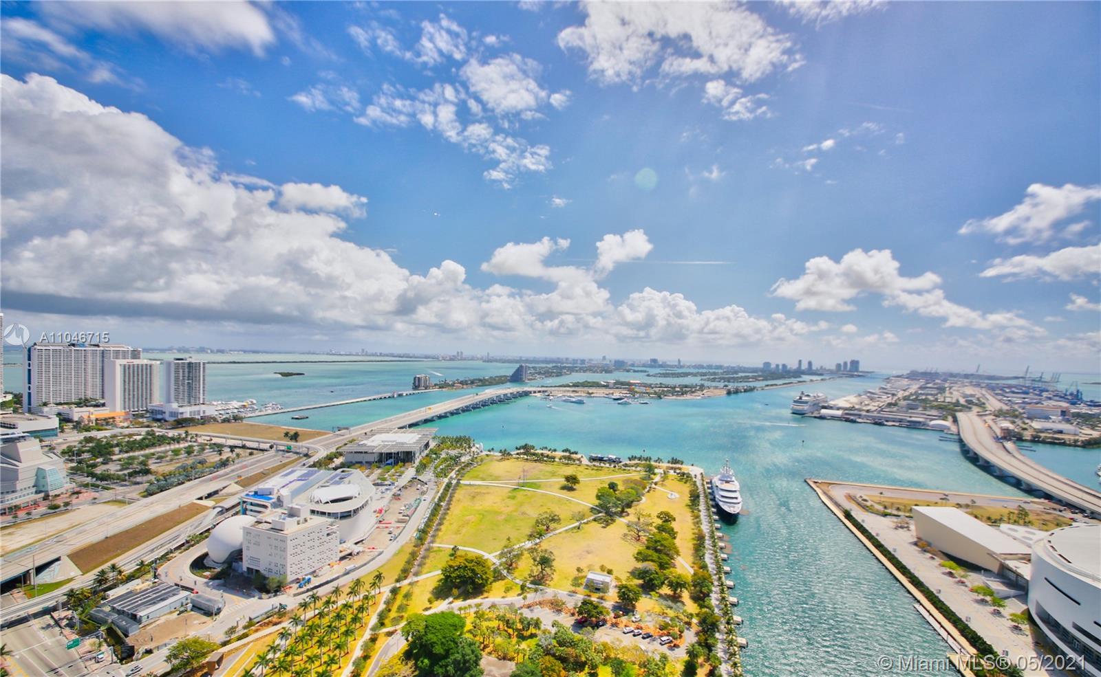 900 Biscayne Boulevard, Unit 5502 Miami, FL 33132 - Photo 18 of 19 a view of an ocean with city view