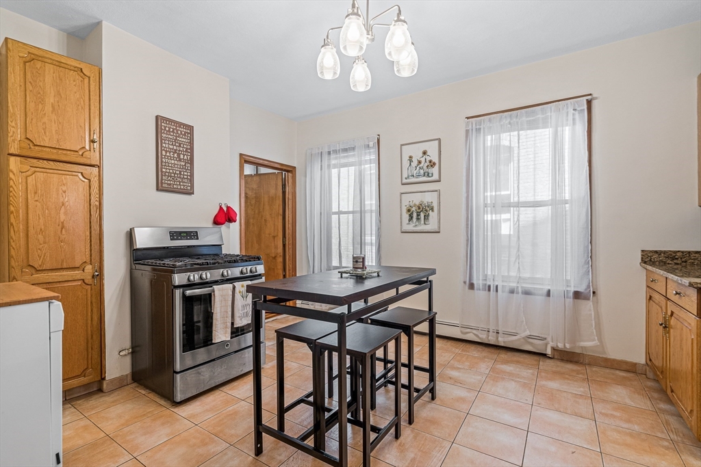 422 Hanover Street, Unit 3 Boston, MA 02113 - Photo 7 of 20