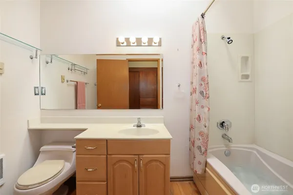 $648,000 | 14445 26th Avenue South, SeaTac, WA 98168