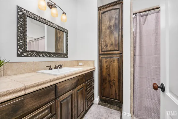 $2,175,000 | Undisclosed Address, Bakersfield, CA 93314