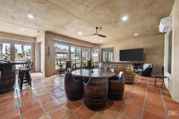 $2,250,000 | Undisclosed Address, Bakersfield, CA 93314
