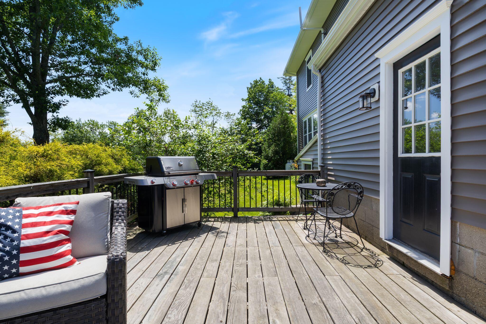 23 Queen Street Gorham, ME 04038 - Photo 7 of 66 23_Queen_St_145