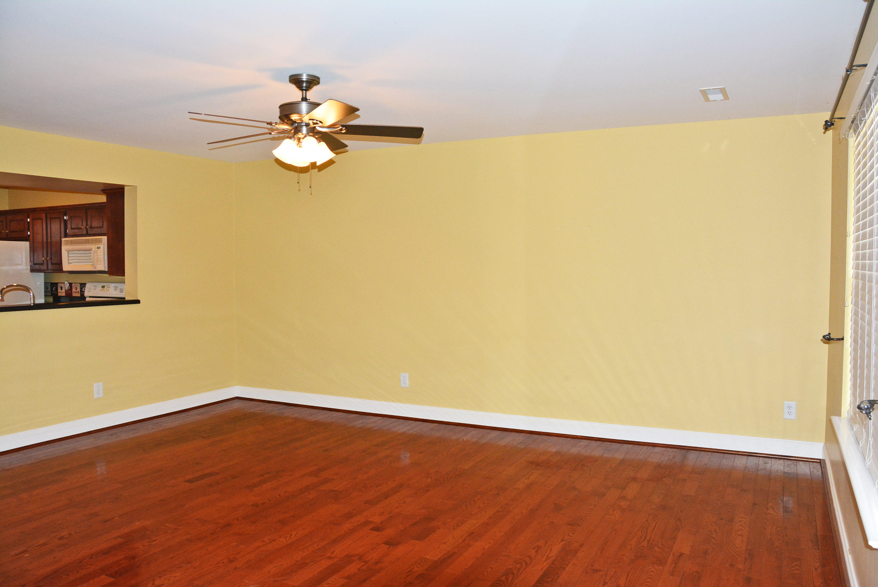 1928 Fletcher Road Northwest, Unit 16 Cleveland, TN 37312 - Photo 3 of 16 Living Room
