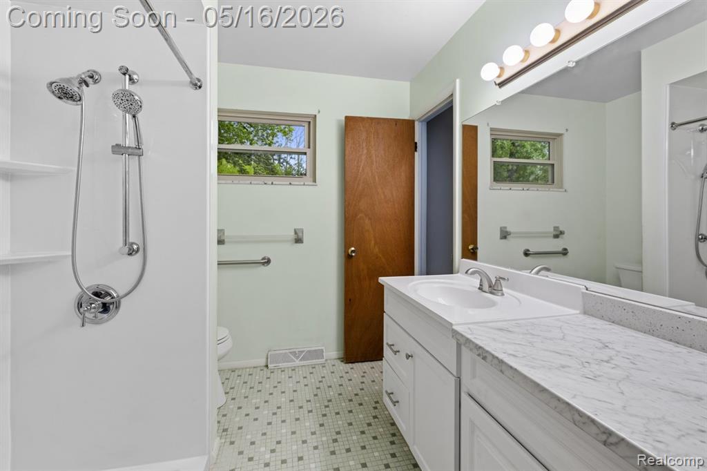 12489 Jennings Road Linden, MI 48451 - Photo 18 of 31 Gallery Image 18