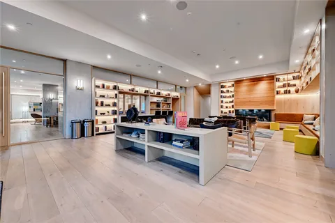 $949,900 | 48 East Avenue, Unit 2911, Austin, TX 78701