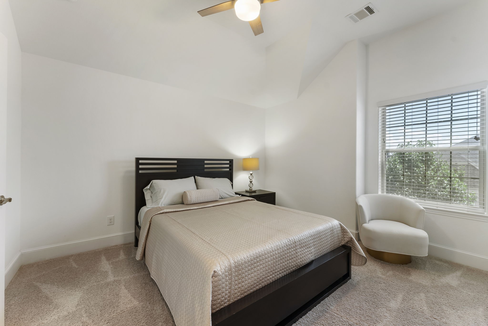 1038 Bat Hawk Court Conroe, TX 77385 - Photo 27 of 31