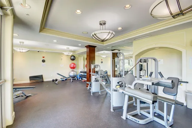 $389,900 | 804 East Windward Way, Unit 404, Lantana, FL 33462