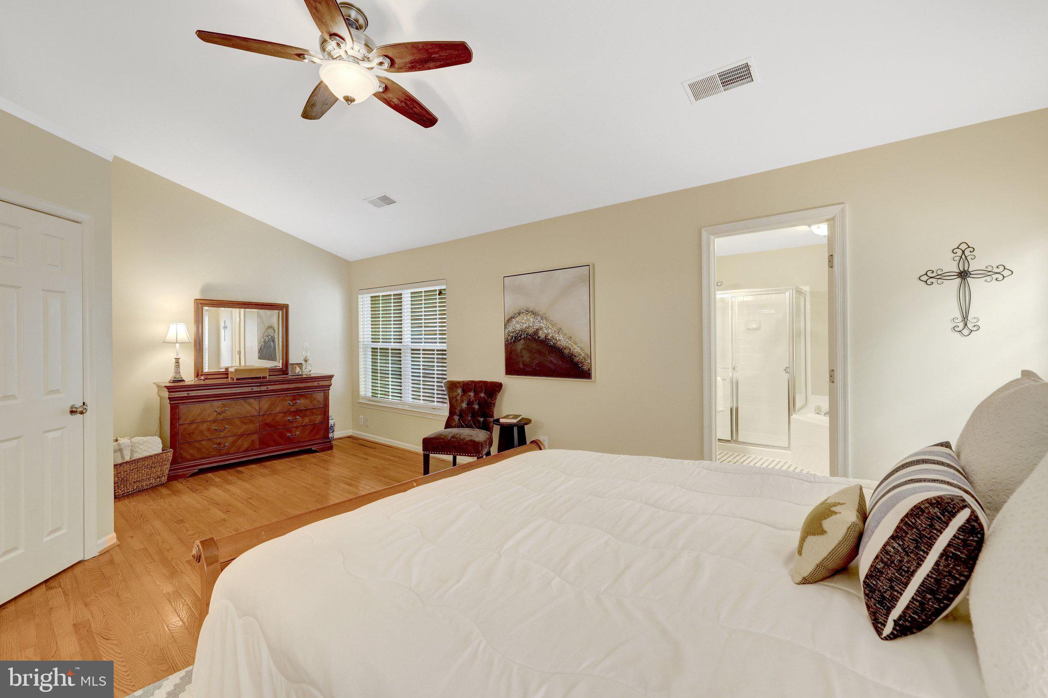 1224 Wild Hawthorn Way Reston, VA 20194 - Photo 27 of 71 Vaulted Ceilings - Walk-In Closet