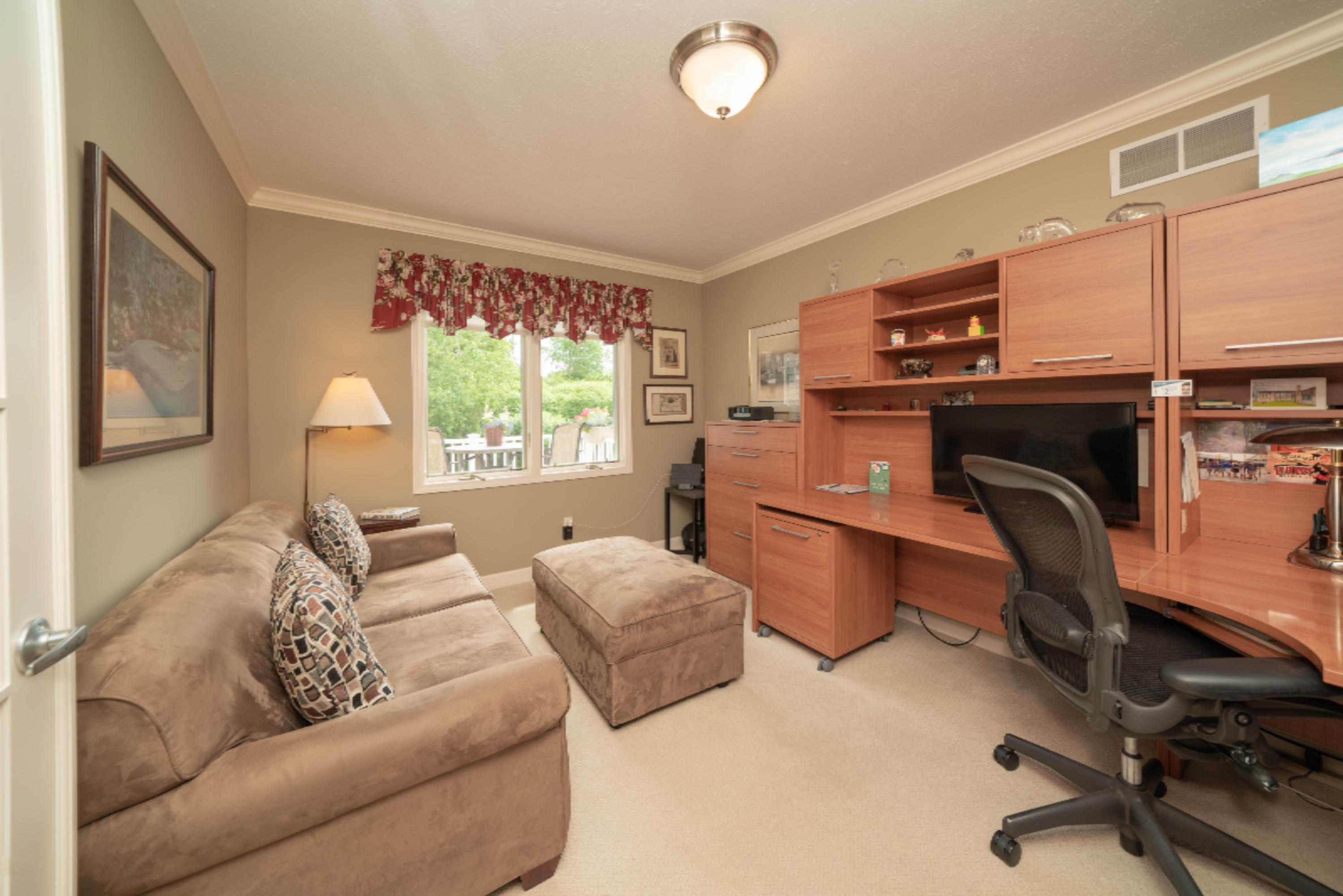 119 Round Hill Road Kalamazoo, MI 49009 - Photo 11 of 34 119_Round_Hill_Road_11