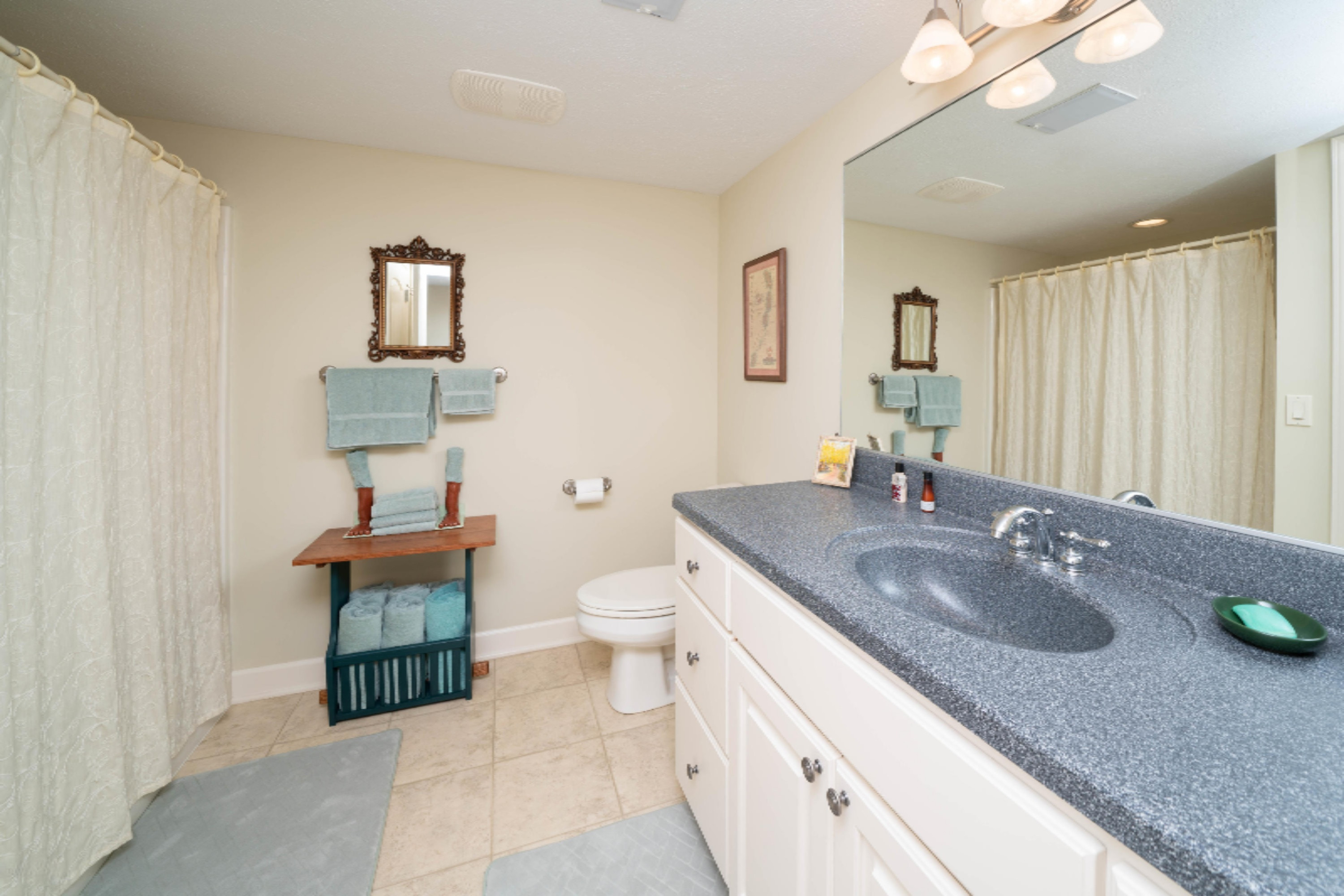 119 Round Hill Road Kalamazoo, MI 49009 - Photo 24 of 34 119_Round_Hill_Road_24