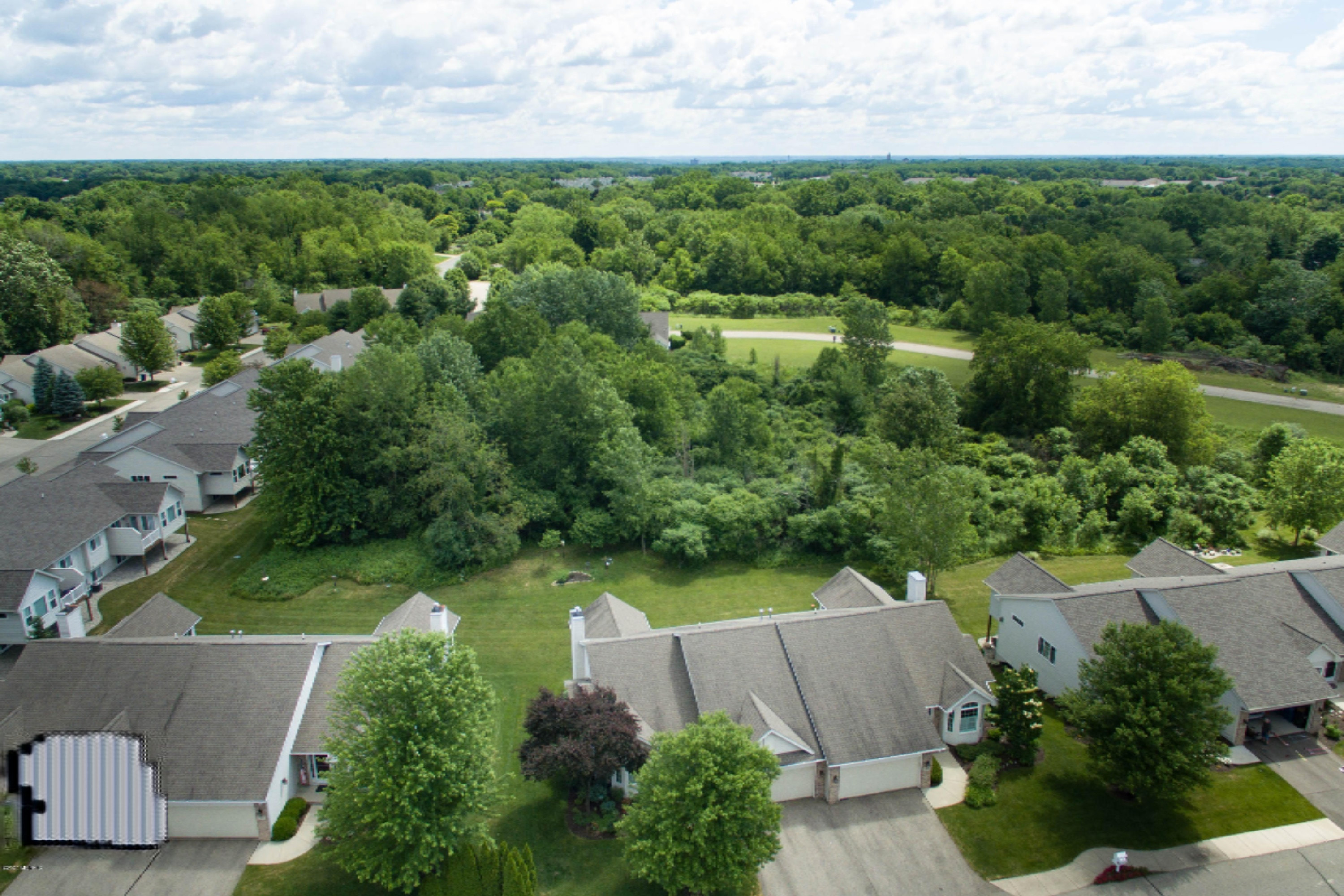 119 Round Hill Road Kalamazoo, MI 49009 - Photo 32 of 34 119_Round_Hill_Road_32
