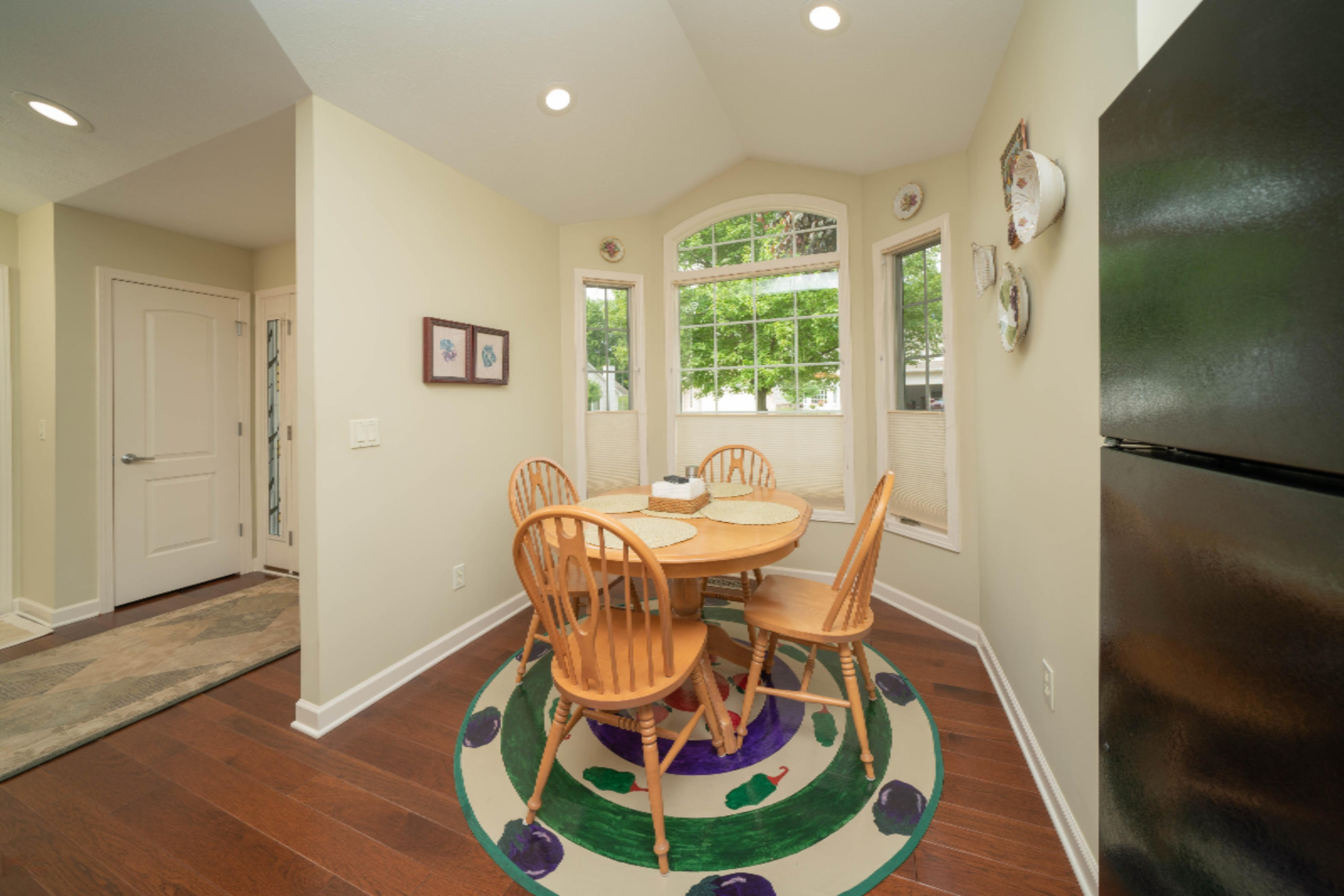 119 Round Hill Road Kalamazoo, MI 49009 - Photo 5 of 34 119_Round_Hill_Road_05