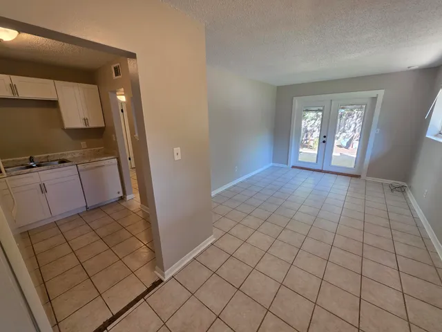 $1,350 | 126 Smith Street, Crestview, FL 32539