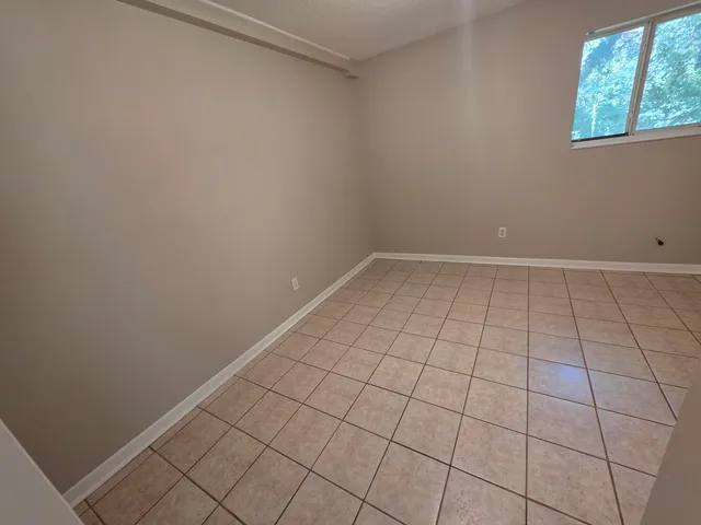 $1,350 | 126 Smith Street, Crestview, FL 32539