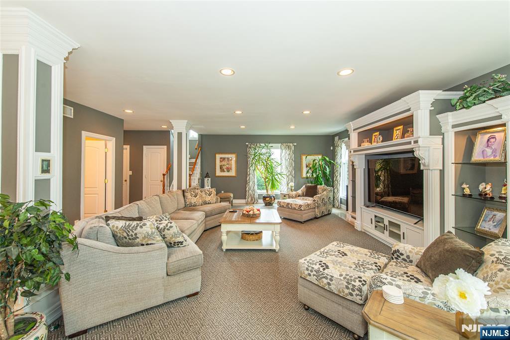 103 Passaic Valley Road Montville, NJ 07045 - Photo 9 of 47
