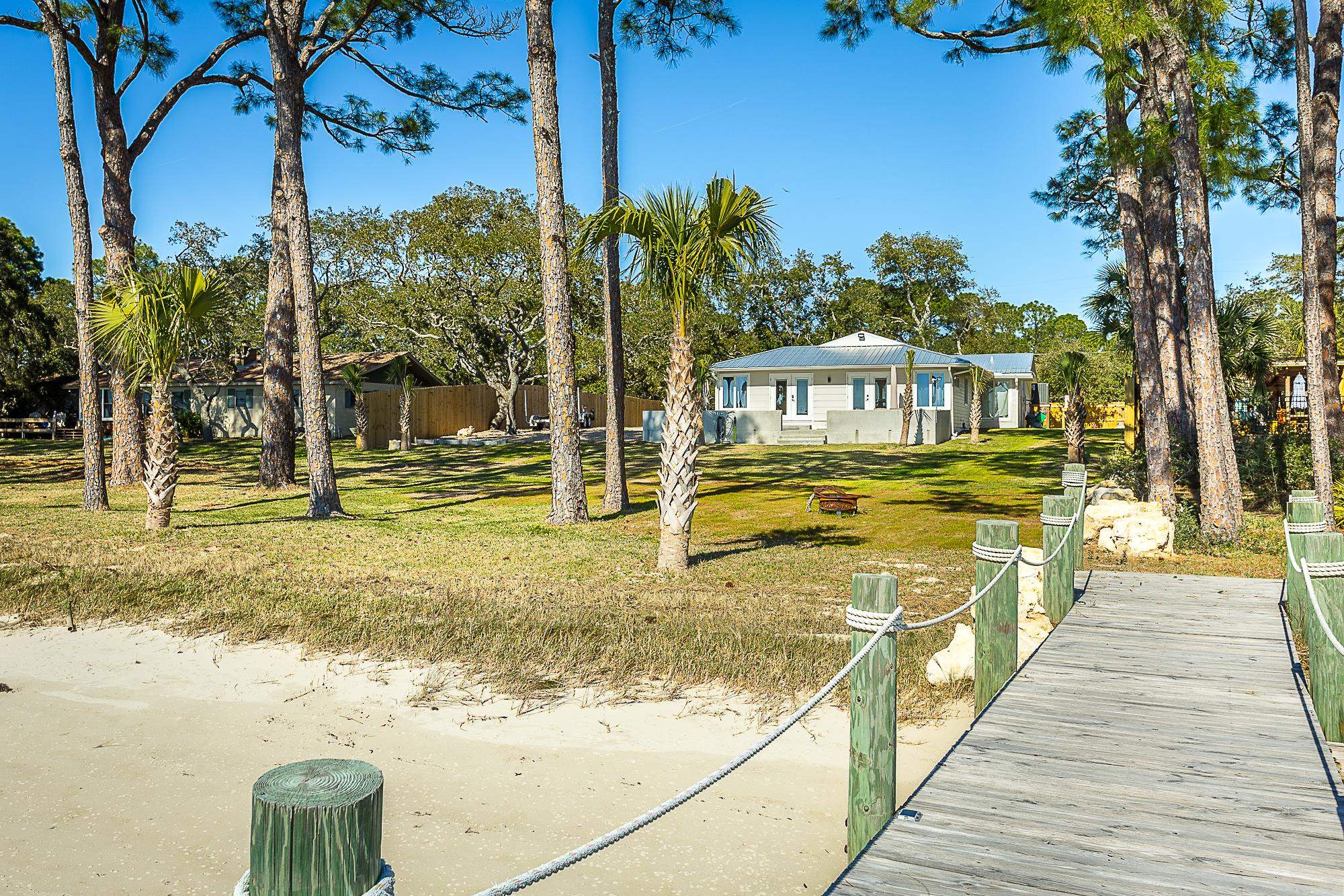 2749 Surf Road Ochlockonee Bay, FL 32346 - Photo 17 of 22 Gallery Image 17
