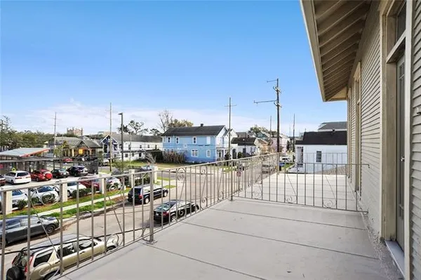 $1,750 | 3208 Palmyra Street, Unit A, New Orleans, LA 70119