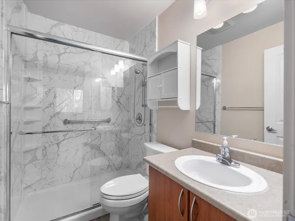 $320,000 | 15415 35th Avenue West, Unit G101, Lynnwood, WA 98087