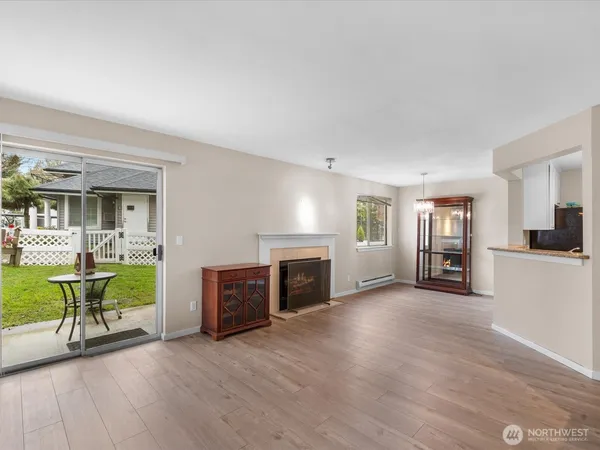 $320,000 | 15415 35th Avenue West, Unit G101, Lynnwood, WA 98087