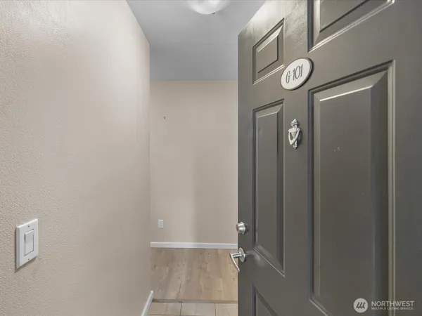 $320,000 | 15415 35th Avenue West, Unit G101, Lynnwood, WA 98087