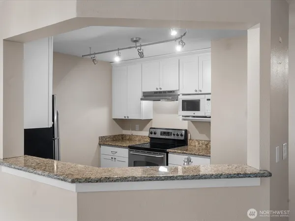$320,000 | 15415 35th Avenue West, Unit G101, Lynnwood, WA 98087
