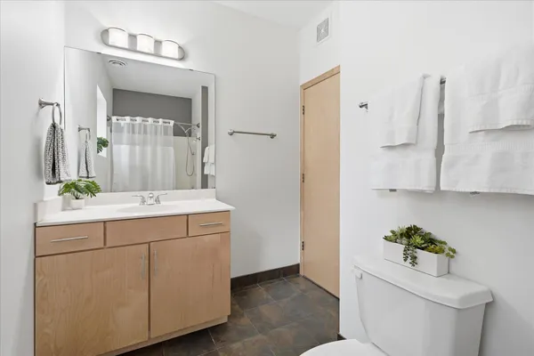 $195,000 | 270 4th Street East, Unit 101, St. Paul, MN 55101