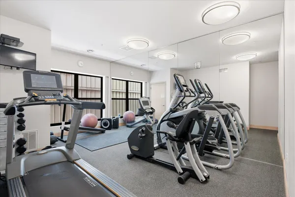 $195,000 | 270 4th Street East, Unit 101, St. Paul, MN 55101