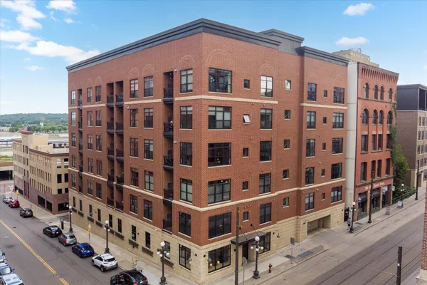 $195,000 | 270 4th Street East, Unit 101, St. Paul, MN 55101
