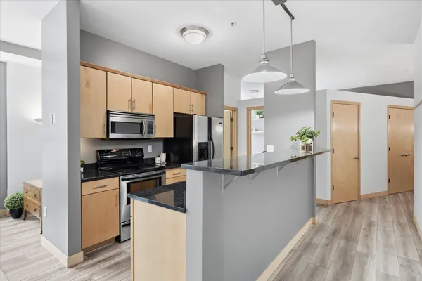 $195,000 | 270 4th Street East, Unit 101, St. Paul, MN 55101