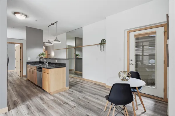 $195,000 | 270 4th Street East, Unit 101, St. Paul, MN 55101
