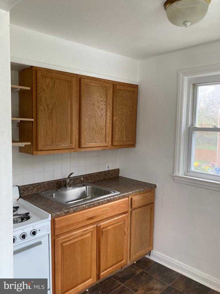 4500 Fairfax Road Baltimore, MD 21216 - Photo 7 of 17