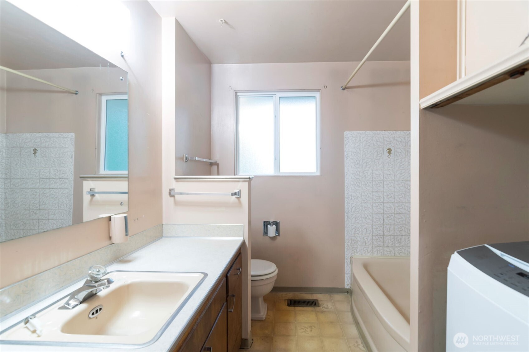 2124 North 167th Street Shoreline, WA 98133 - Photo 5 of 15