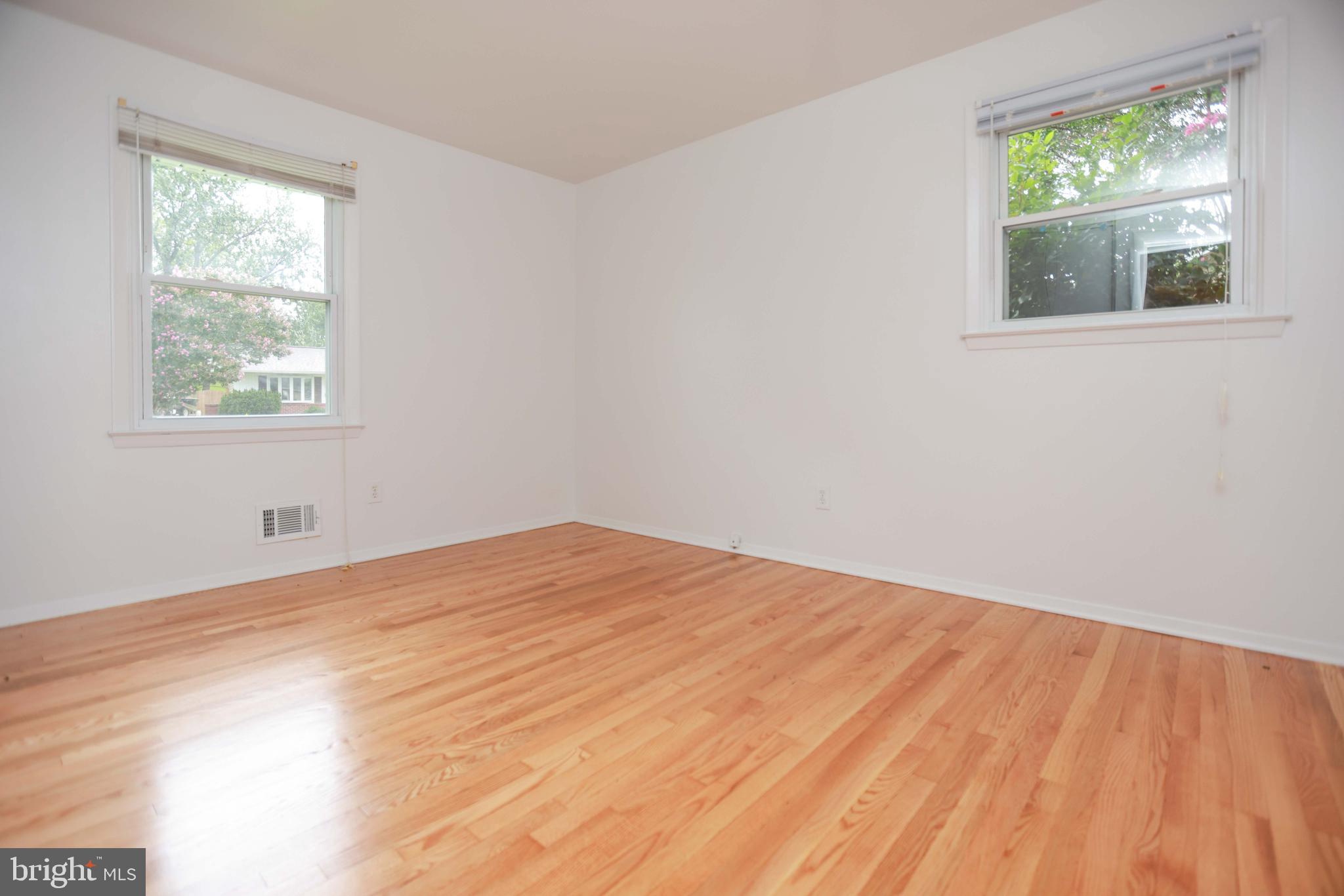 1616 Elligson Road Rosedale, MD 21237 - Photo 16 of 45