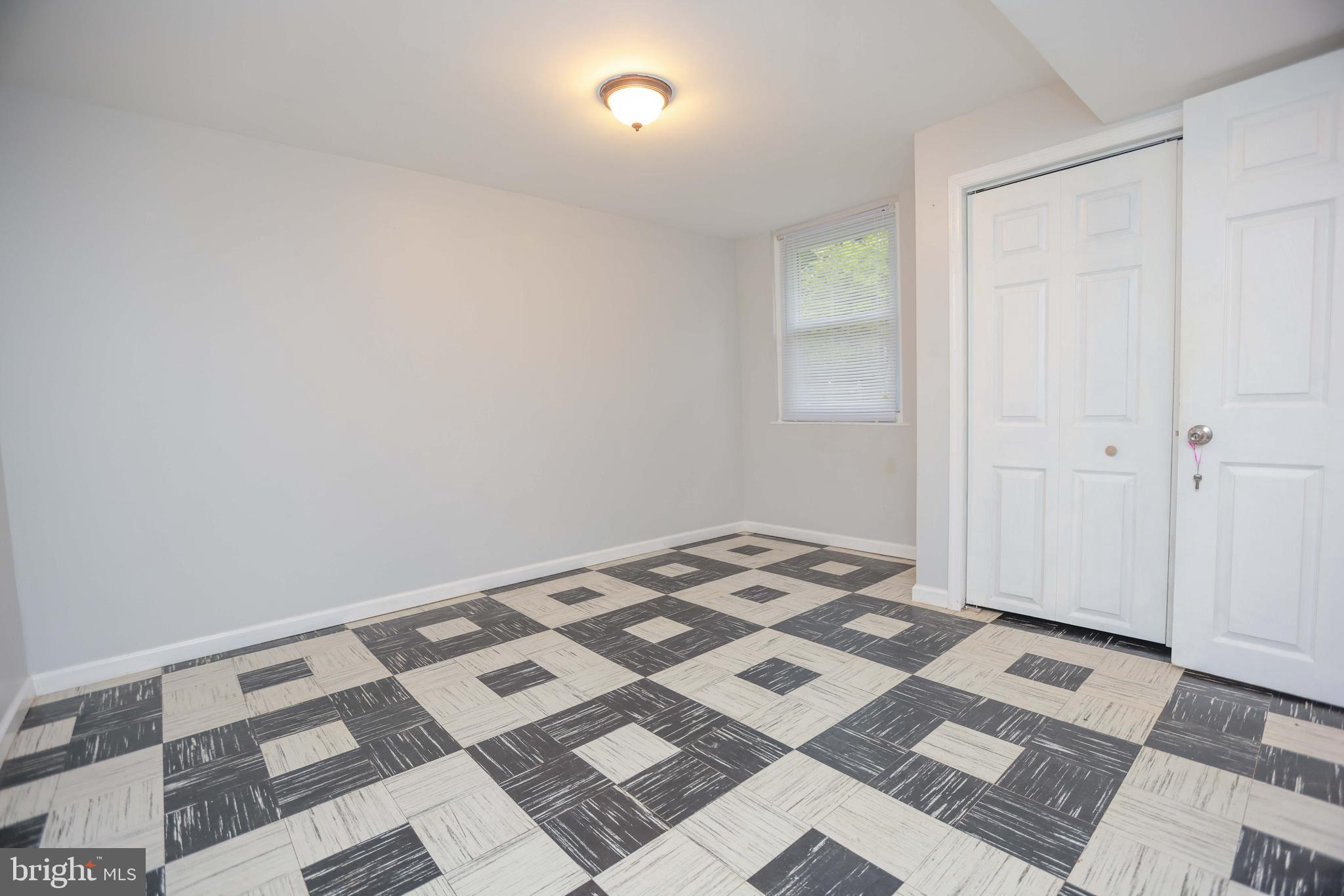 1616 Elligson Road Rosedale, MD 21237 - Photo 33 of 45