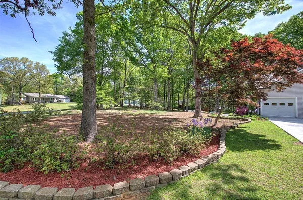 $629,900 | 338 East Valley Road Northeast, Rydal, GA 30171