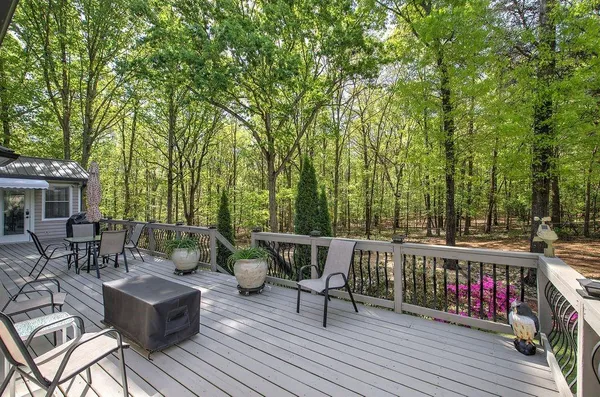 $629,900 | 338 East Valley Road Northeast, Rydal, GA 30171