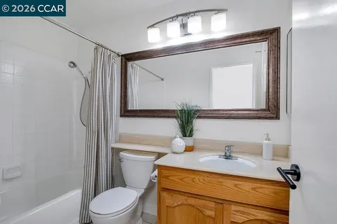 $888,000 | 2200 Forsythia Way, Martinez, CA 94553