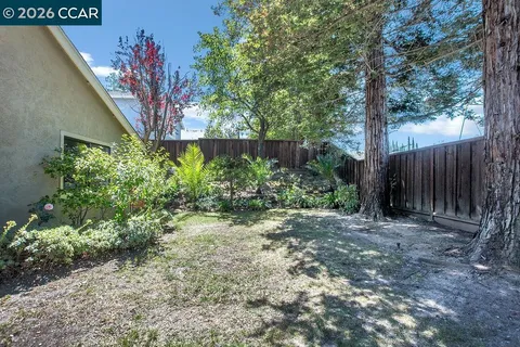 $888,000 | 2200 Forsythia Way, Martinez, CA 94553