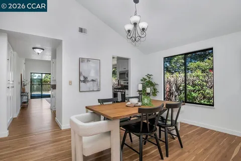 $888,000 | 2200 Forsythia Way, Martinez, CA 94553